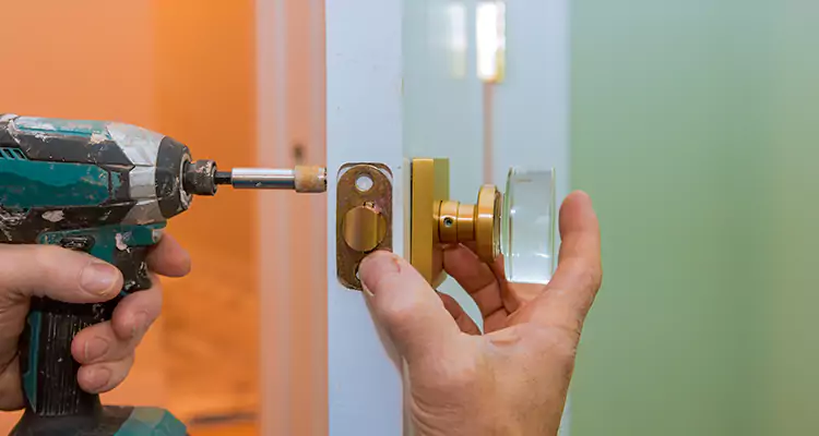 Broken Door Knob Fix in Ferry Pass, FL